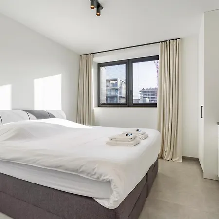 Ensor Tower - Adembenemend App In Trendy Stadswijk * Ostend