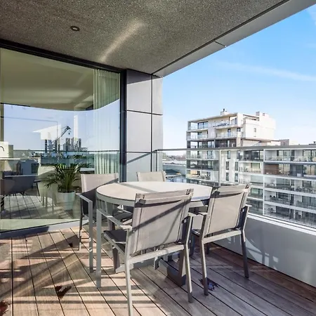 Ensor Tower - Adembenemend App In Trendy Stadswijk Apartment