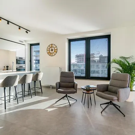 Ensor Tower - Adembenemend App In Trendy Stadswijk Apartment *