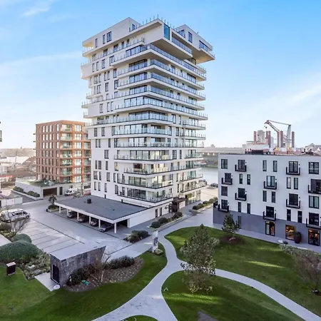 Ensor Tower - Adembenemend App In Trendy Stadswijk Ostend